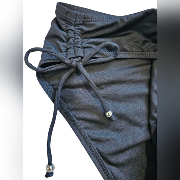 Women's Classic Black Bikini Bottoms Set, Size L/12. New Without Tags - Picture 3 of 8